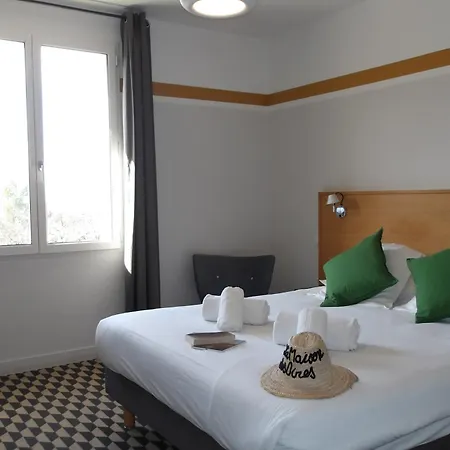 فندق La Maison Des Ocres - Provence 3*