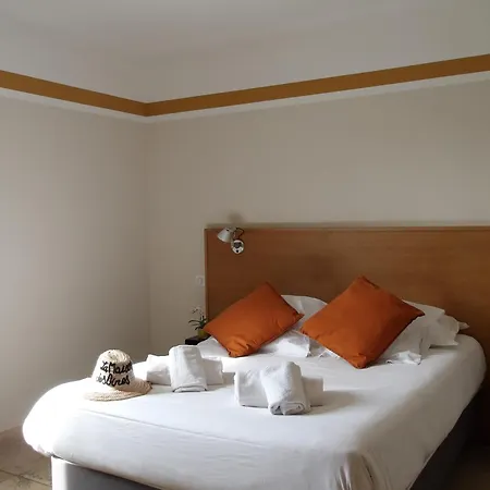La Maison Des Ocres - Provence 3*