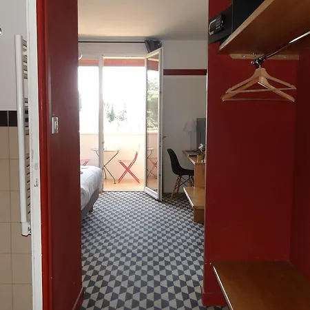 La Maison Des Ocres - Provence Hotel 3*
