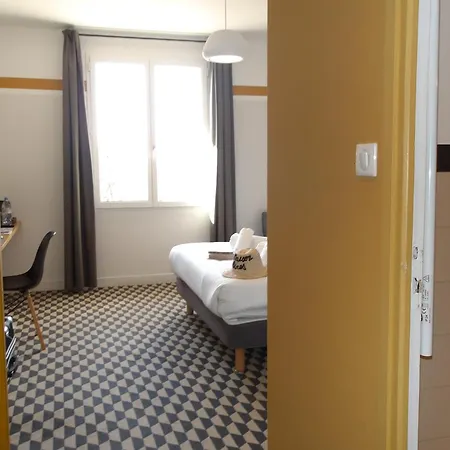 La Maison Des Ocres - Provence Hotel 3*