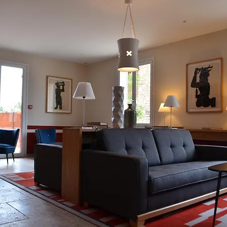 Hotel La Maison Des Ocres - Provence 3*